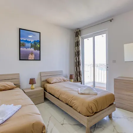 Fully Equipped 2br With Beautiful Sea Views By 360 Estates Сент-Полс-Бей